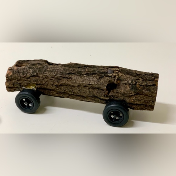 1980s Vintage Hand Crafted Homemade Wooden Tree Log Pinewood Derby Race Car - Picture 10 of 12